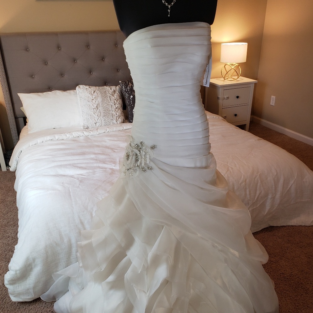Wedding dress